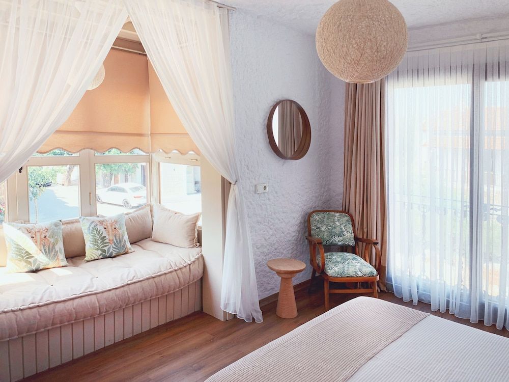 undefined Rijeka Alaçatı 4