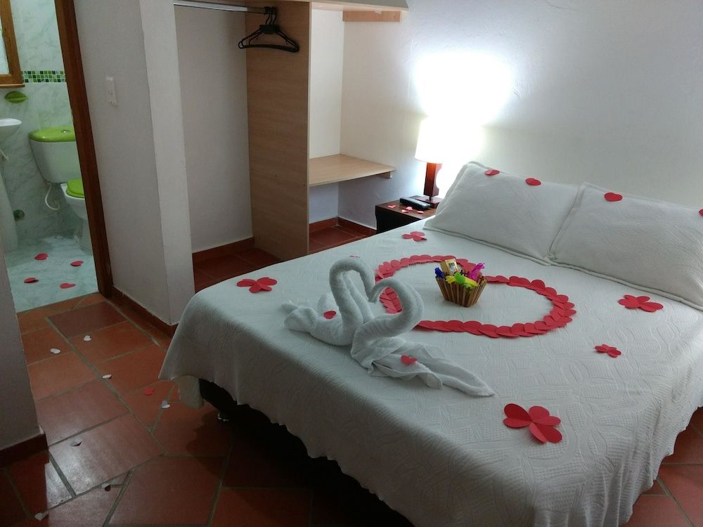 Apartahotel La Gran Familia Basic Double Room, 1 Double Bed 4