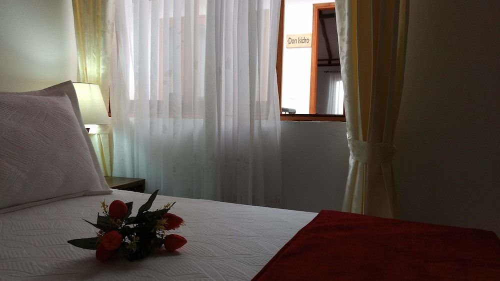 Apartahotel La Gran Familia Comfort Apartment, 3 Bedrooms, Kitchenette 5
