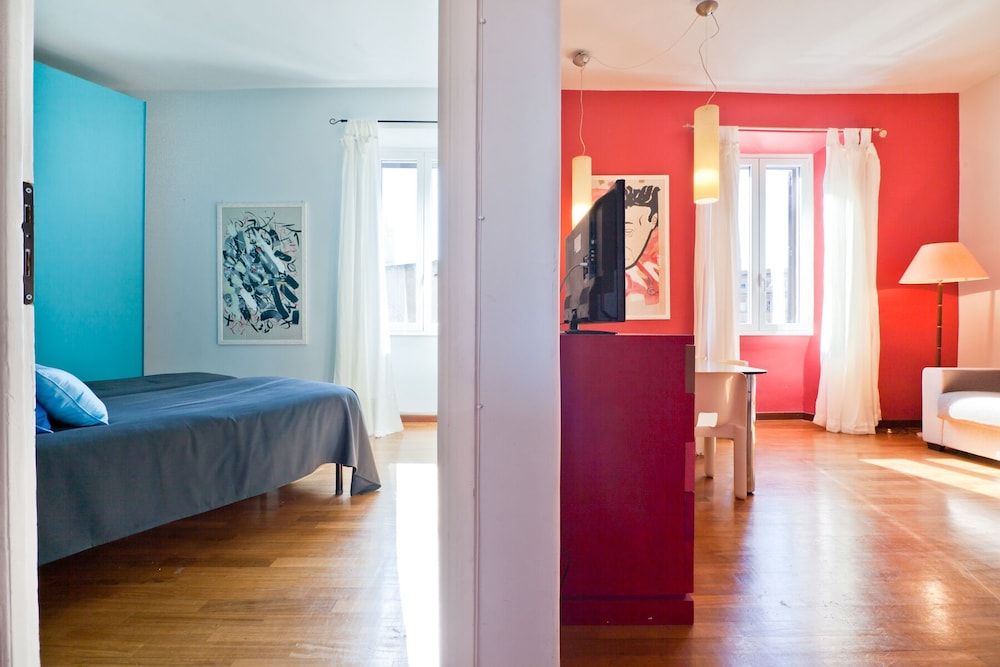 Porta Portese Colorful Flat Apartment, 2 Bedrooms 16