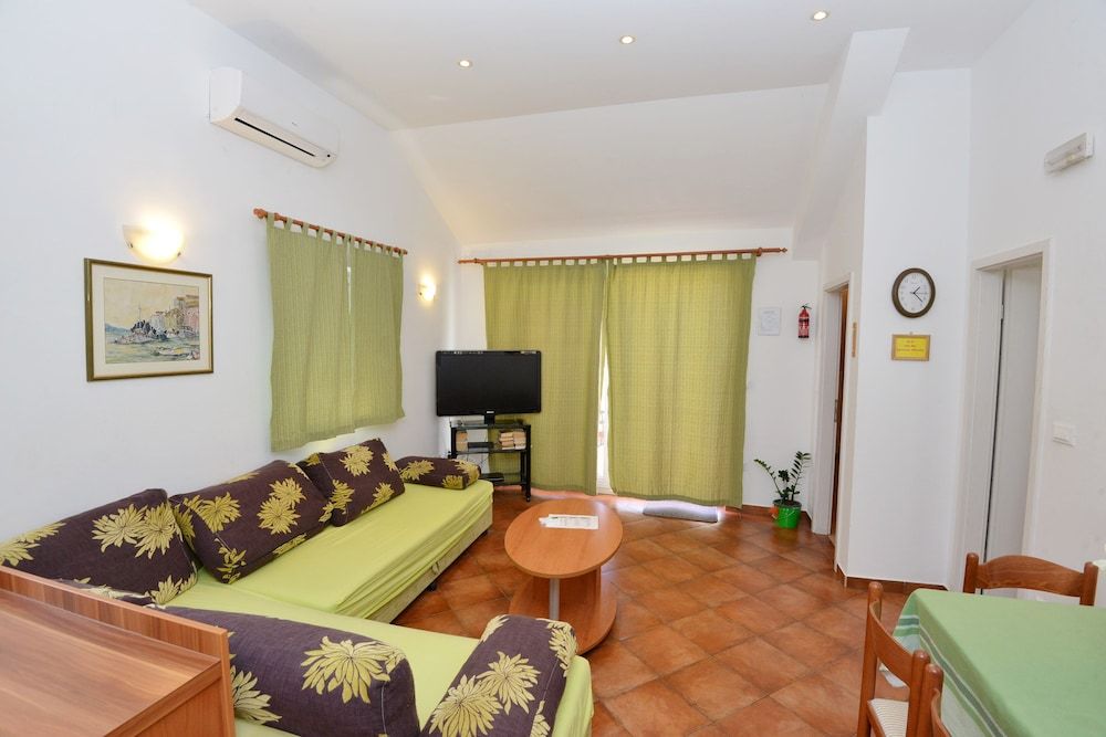 undefined Villa Elly Apartments 8