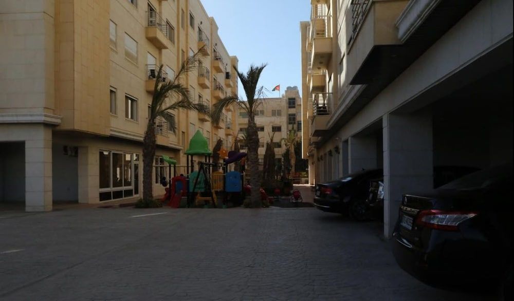 undefined Western Gate Residence 3