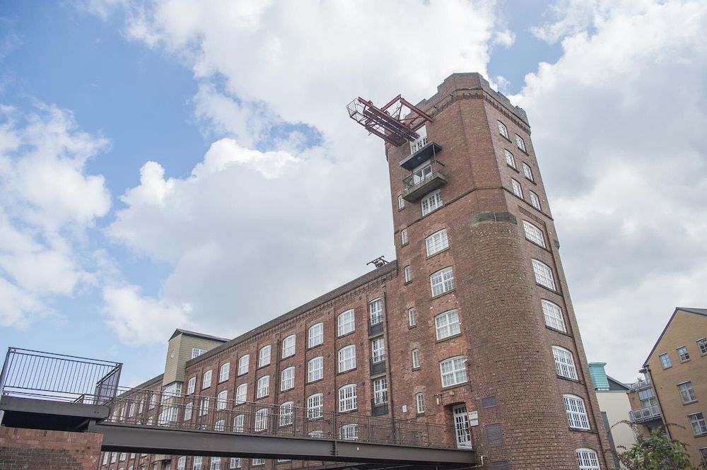 undefined Chocolets - The Kitkat Suite 2