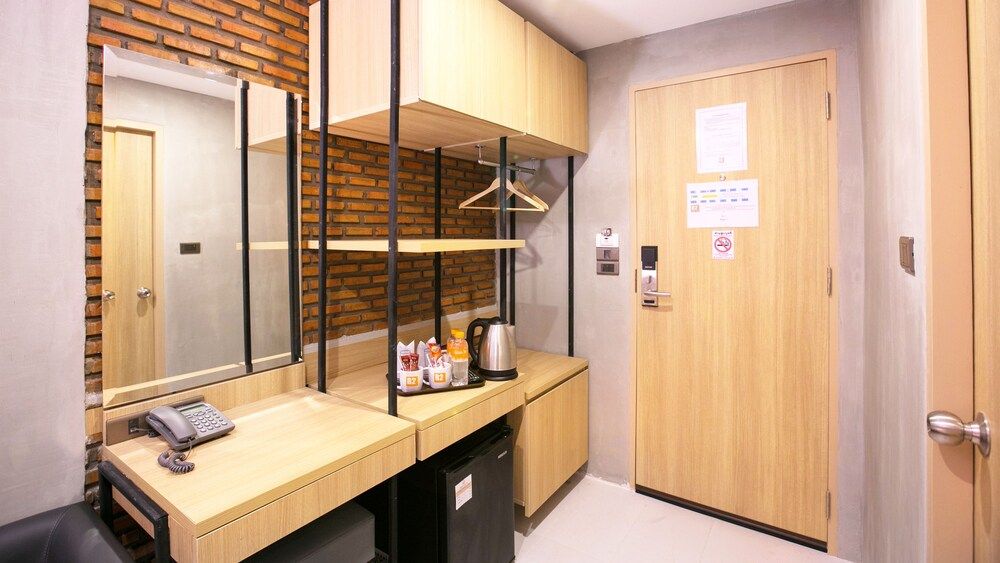 B2 Mukdahan Boutique and Budget Hotel Deluxe Premier Room 3