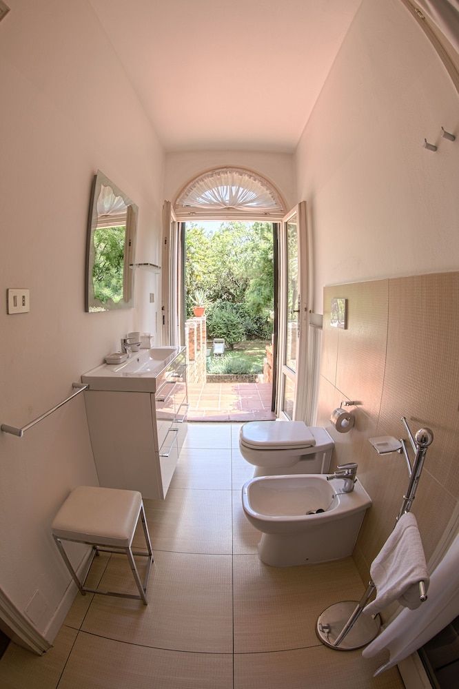 Ai Giardini di San Vitale Classic Double Room Single Use, Garden View 6
