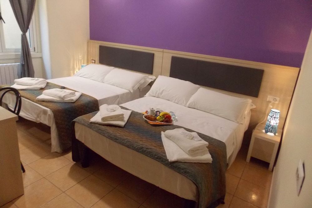 undefined Hotel Midtown 7