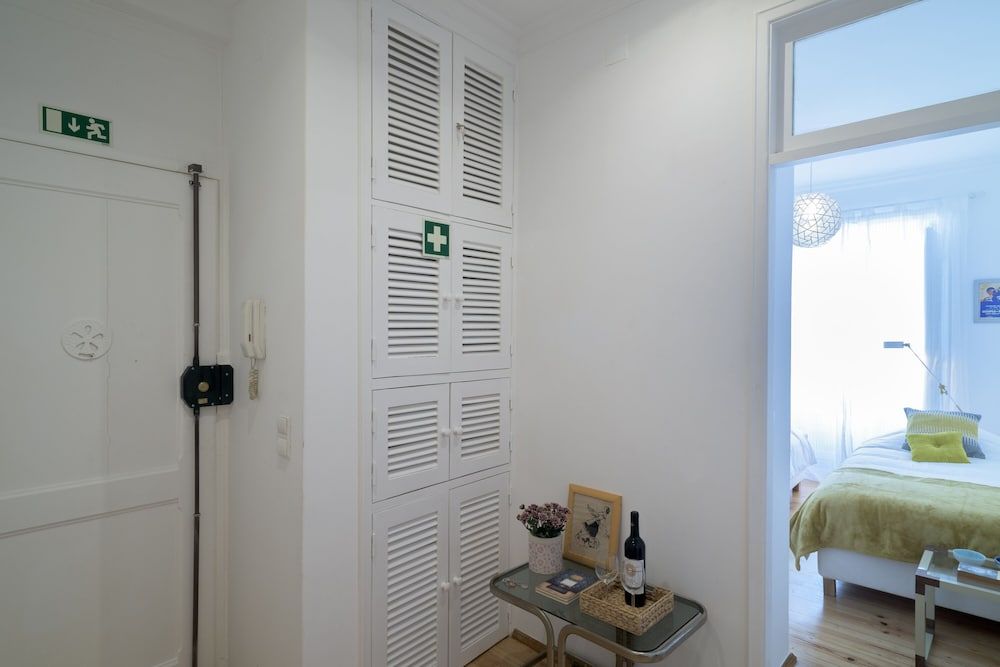 Spacious Bairro Alto Apartment + Courtyard, By TimeCooler Apartment, 2 Bedrooms 11