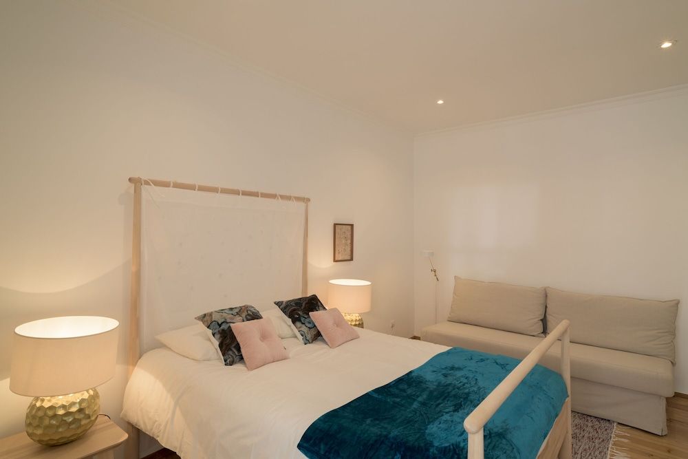 undefined Spacious Bairro Alto Apartment + Courtyard, By TimeCooler 7