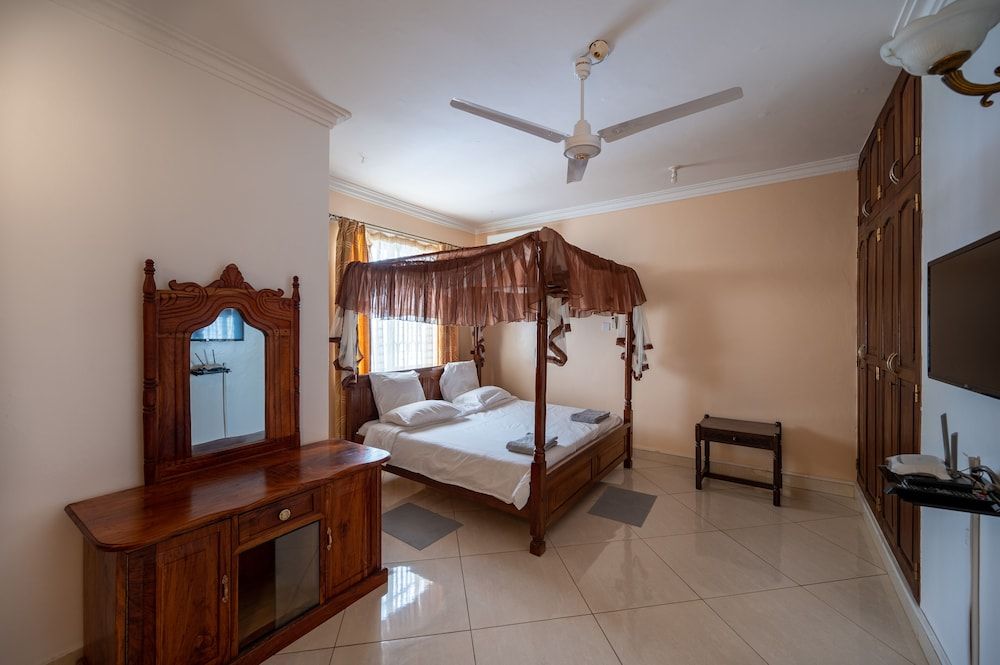 Family House, Multiple Beds, 5 Bedroom, Garden View