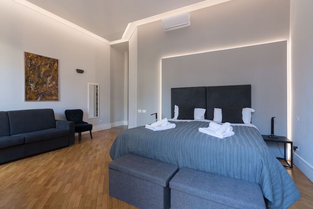 President Gardens Deluxe Room, City View 9