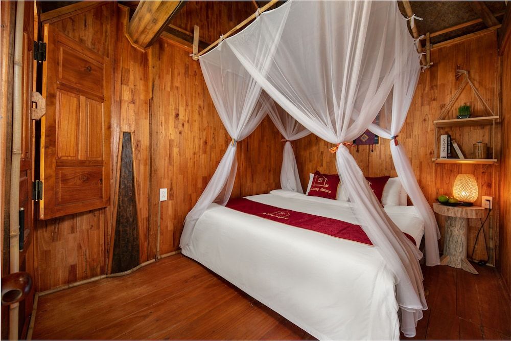 Deluxe Double Room, Shared Bathroom (on Stilt House)