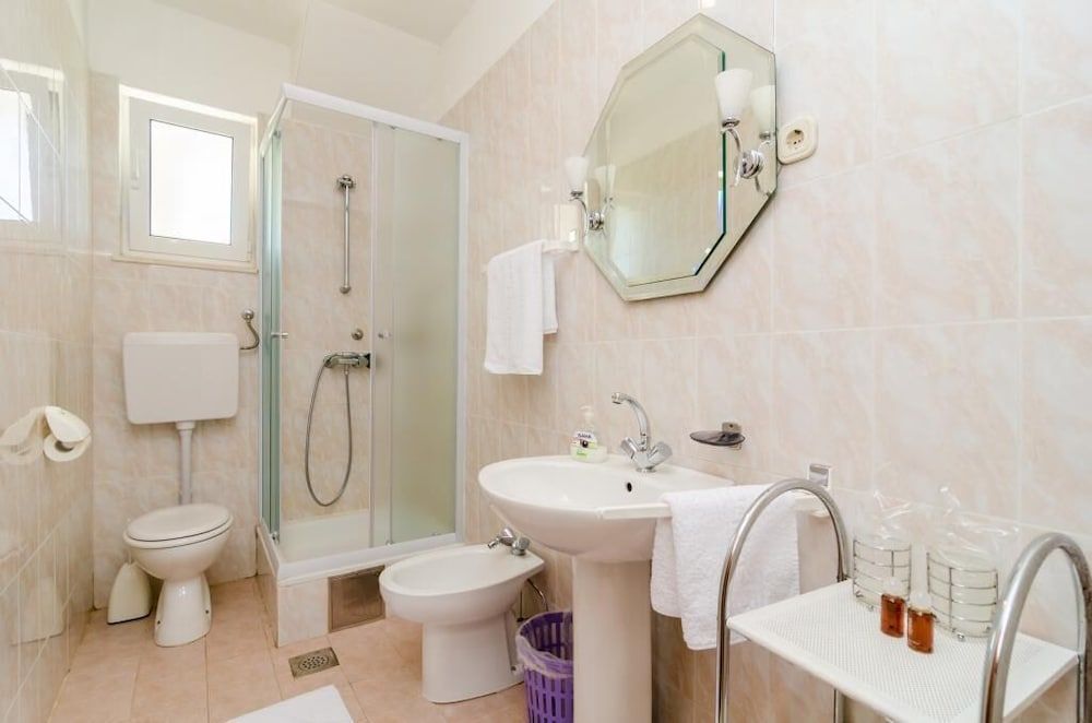 Apartments Peco Apartment (Four Bedroom Apartment - Balcony and ) 20