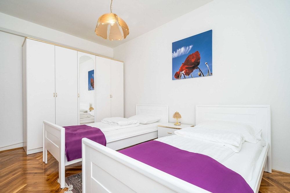 Apartments Peco Apartment (Four Bedroom Apartment - Balcony and ) 11