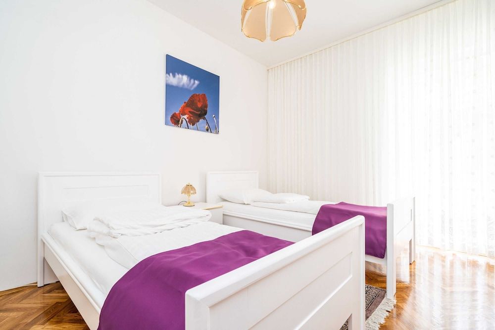 Apartments Peco Apartment (Four Bedroom Apartment - Balcony and ) 10