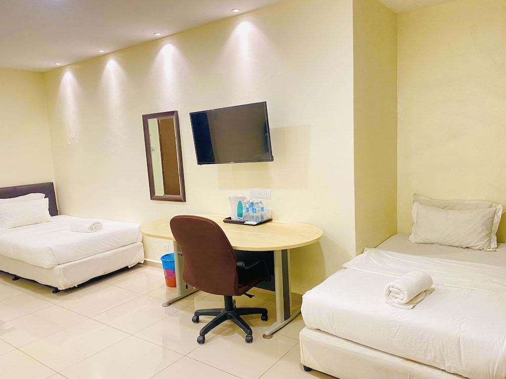 Sunsega Hotel Family Suite, Multiple Beds, Non Smoking 4