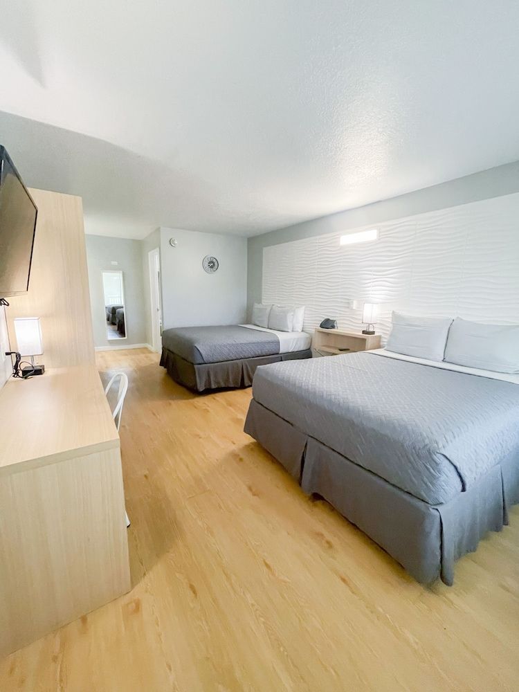 Orlando Vacation Rooms Family Double Room, 2 Queen Beds 8