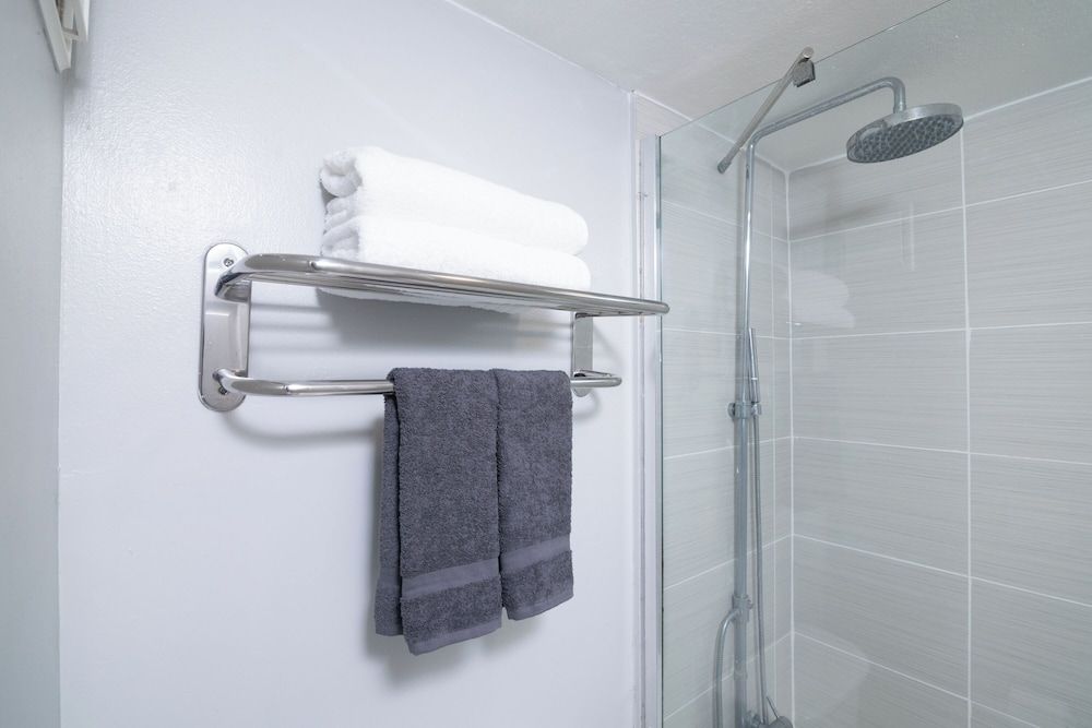 Orlando Vacation Rooms Family Double Room, 2 Queen Beds 17