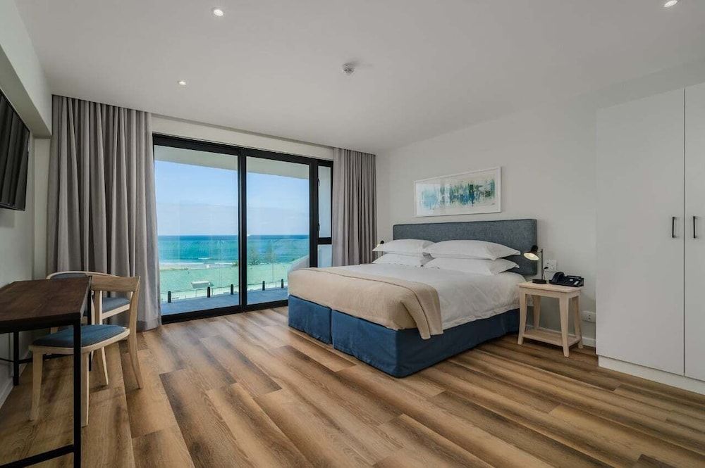 Executive Apartment, Sea View