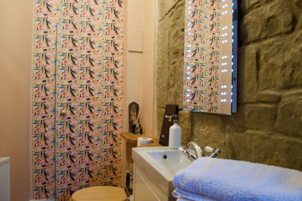 JOIVY Old Town Gem - Apartment With Great City Views Apartment (1 Bedroom) 23