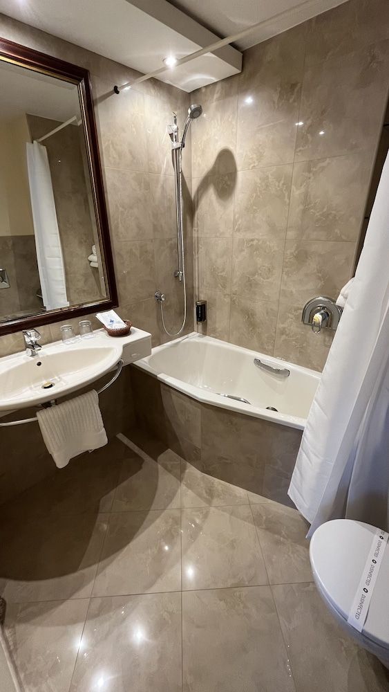 undefined Fleur De Lis Hotel 9