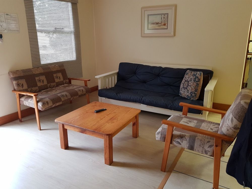 Oceans Hotel & Self Catering Chalet 4