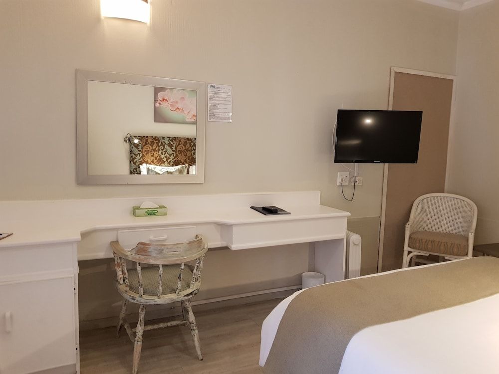 Oceans Hotel & Self Catering Double Room (Block A) 6