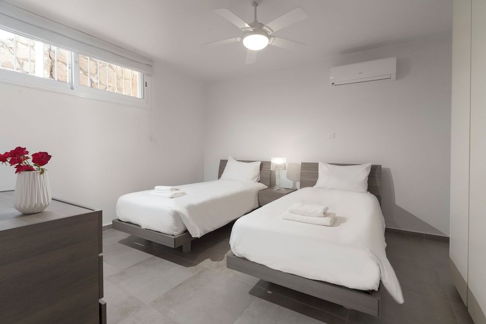 undefined Resitour - Apollo Beach Villas 6