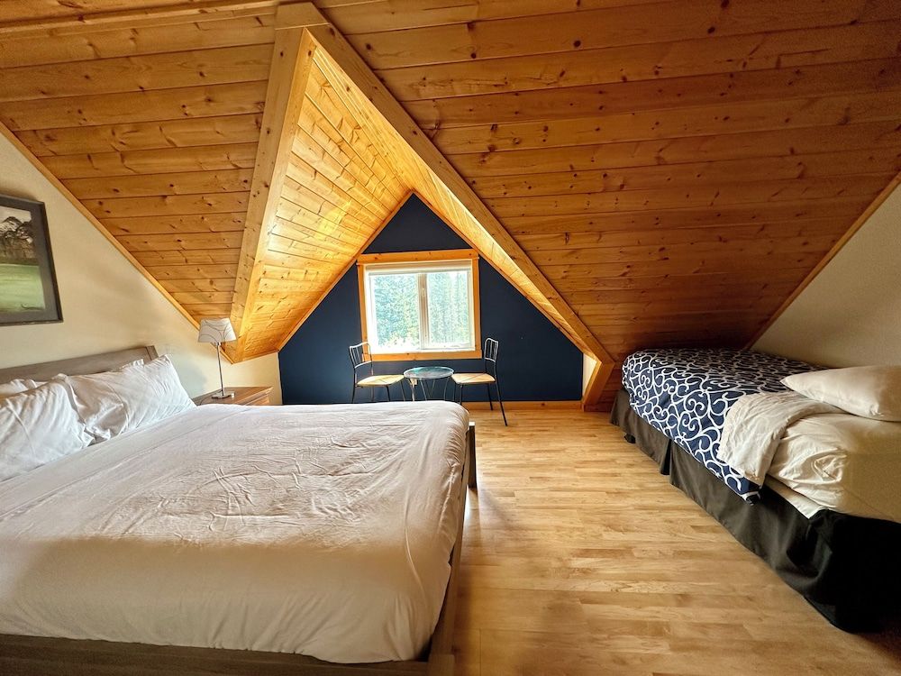Boswell West Cabin