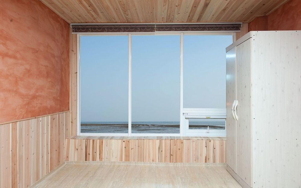 Sunrise Yeodaji Pension Traditional Room (Ondol) 6