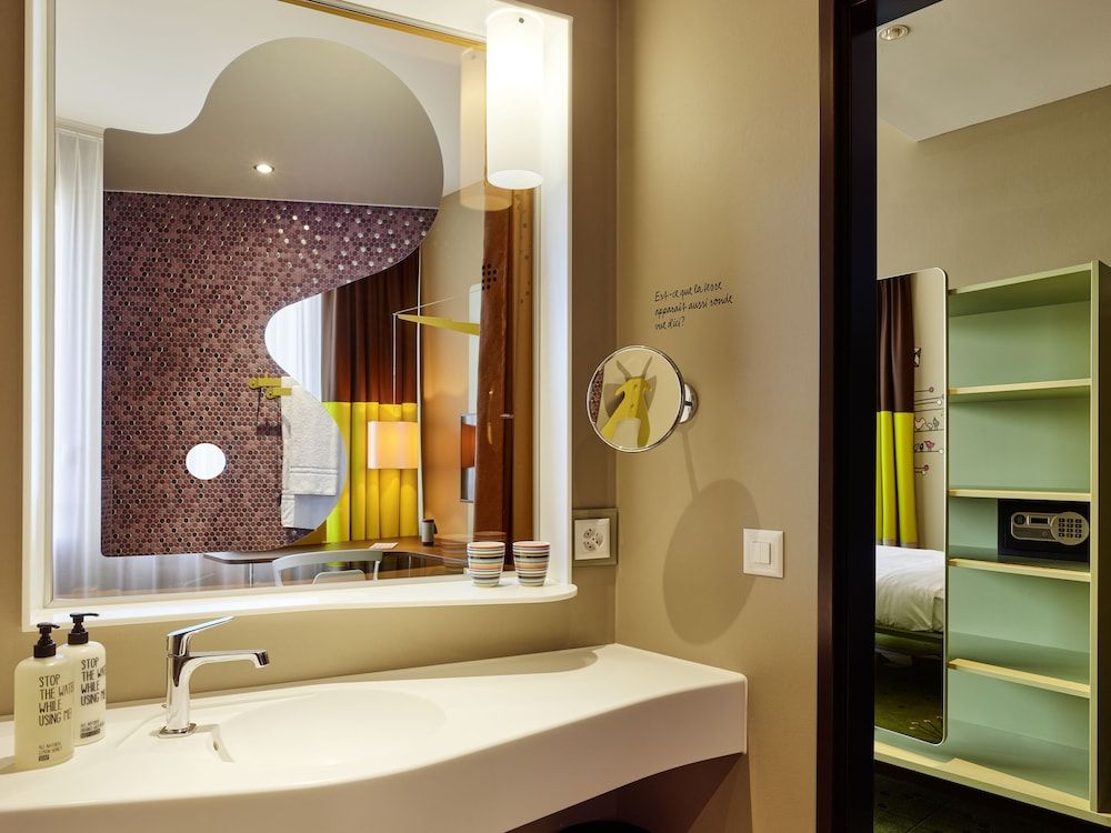 25hours Hotel Zurich West Medium 2