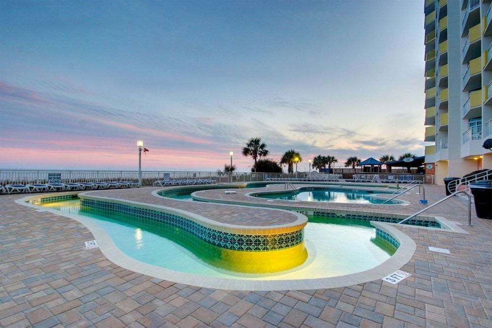 Condo, 1 Bedroom (1718)