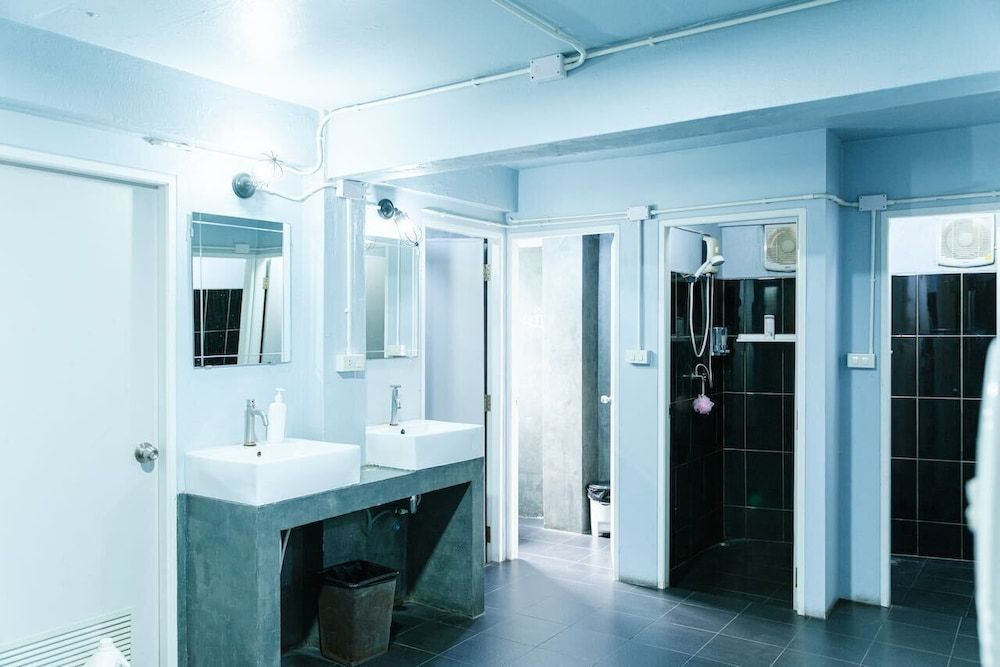 undefined Slumber Pool Party Khao San 9