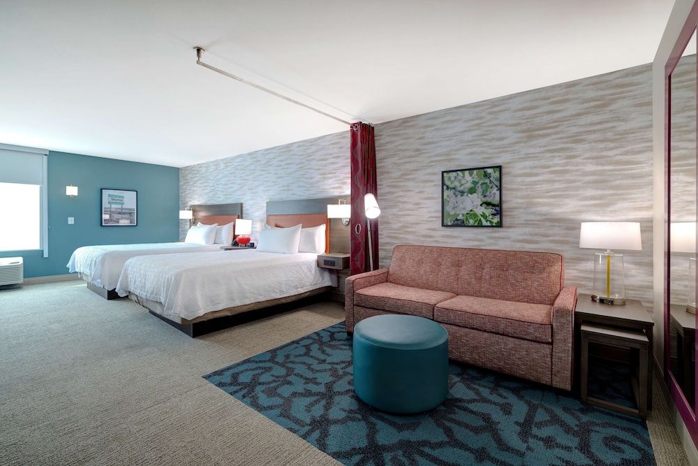 Studio, 2 Queen Beds, Accessible (Roll-In Shower)