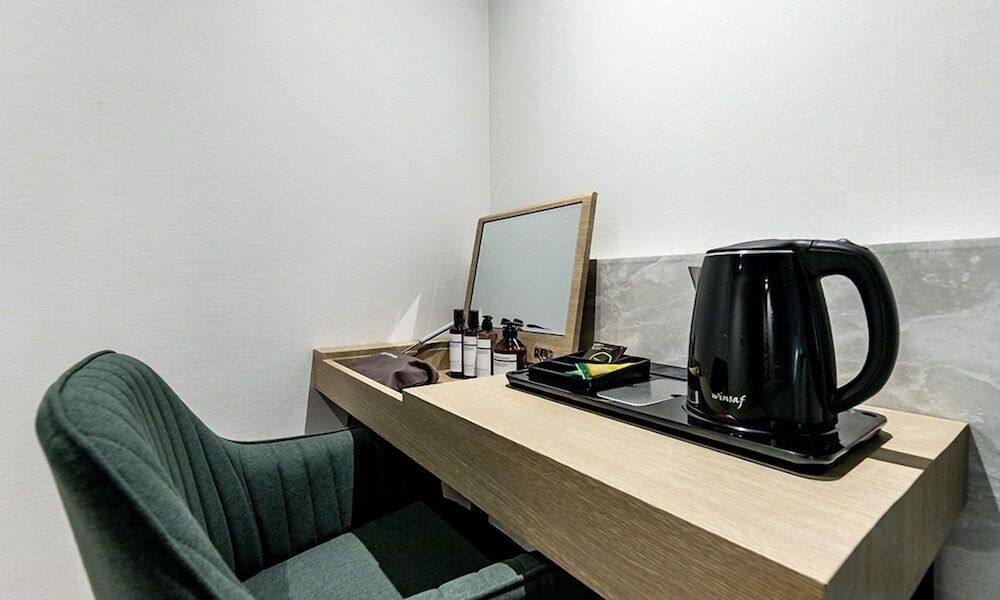 Hotel YaJa Masan Odong Standard Room 8