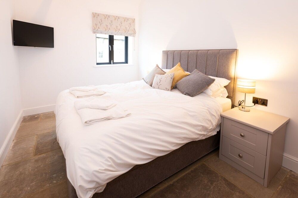 The Yard @ Pringle Farm Standard Cottage, Ensuite, Courtyard View (Premium three bedroom) 3