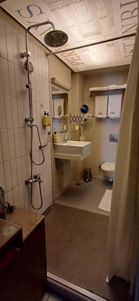 Peradays Corner Room with Brick Wall 6