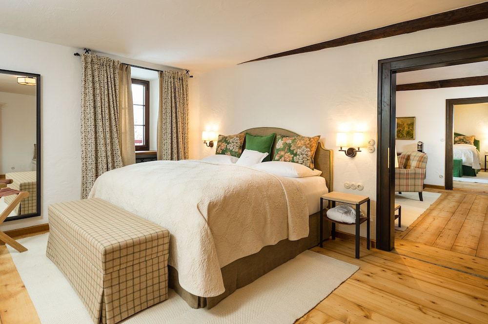 undefined Schloss Prielau Hotel & Restaurants 8