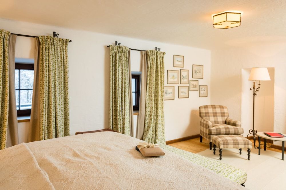 undefined Schloss Prielau Hotel & Restaurants 5