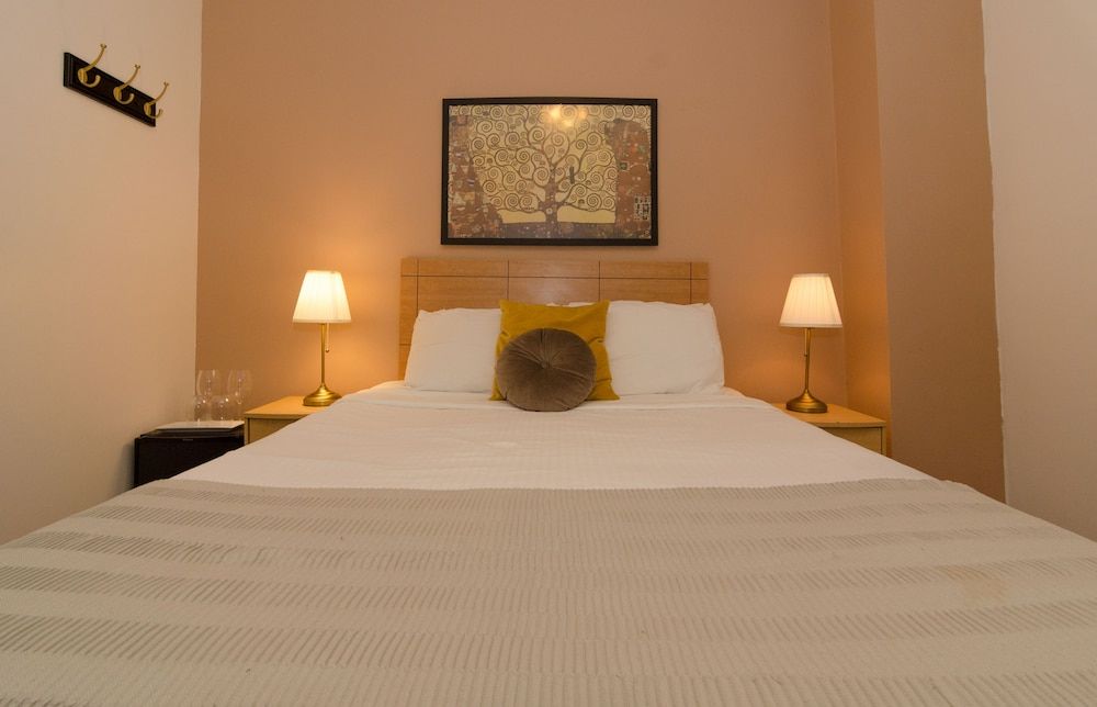 Hotel Dorion Classic Double Room 4