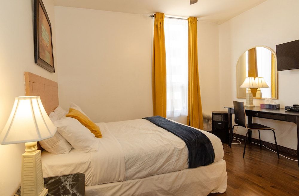 Hotel Dorion Classic Double Room 12