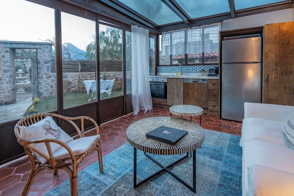 Kassandra Heritage Villa Iris 3