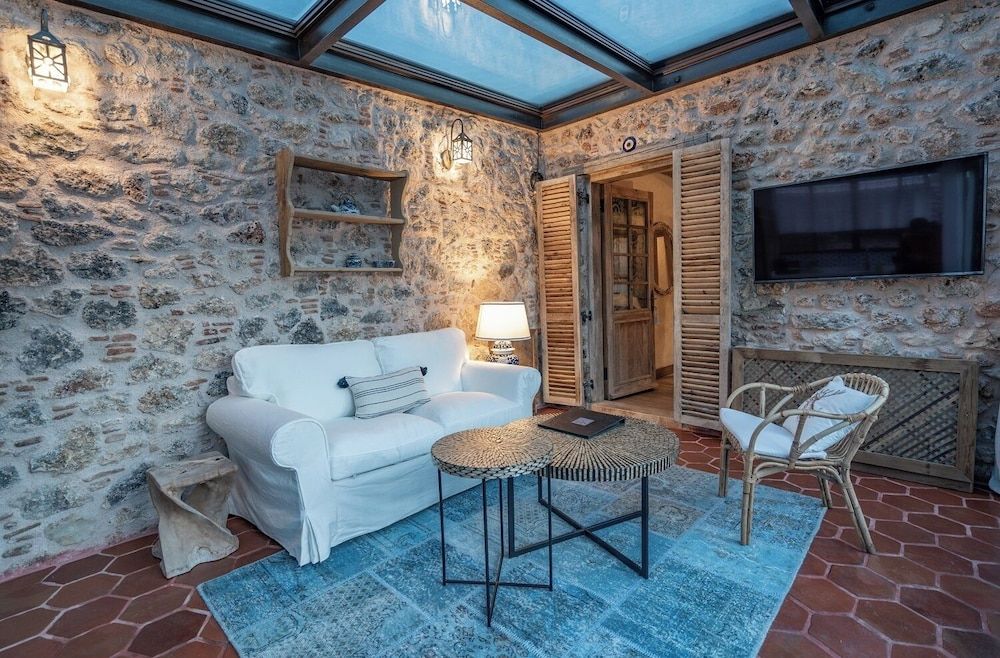 Kassandra Heritage Villa Iris 7