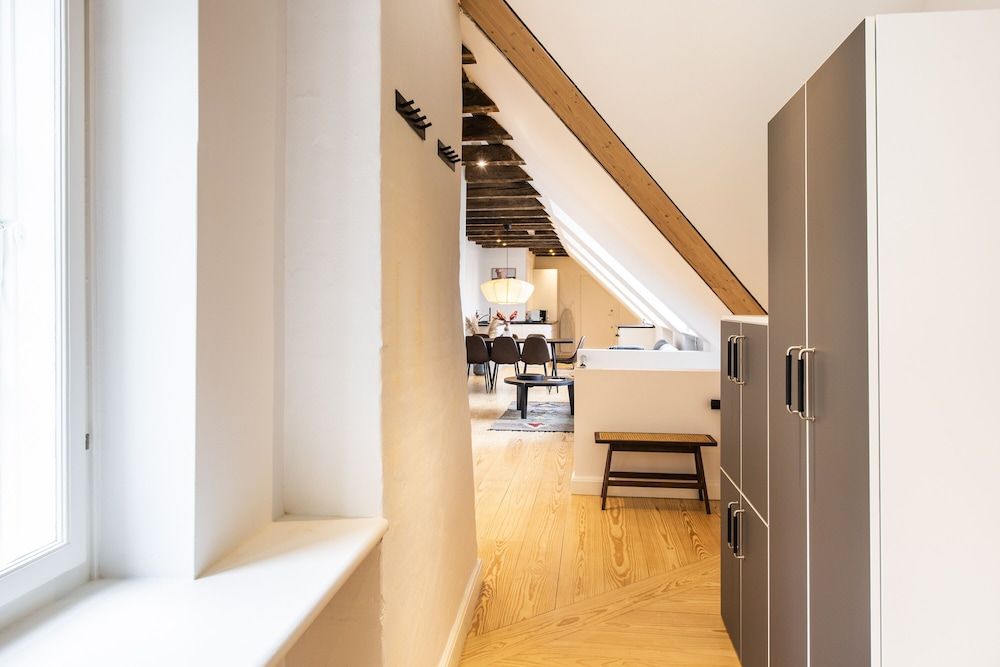 Town Hall Penthouse by Daniel&Jacob’s Superior Penthouse 20