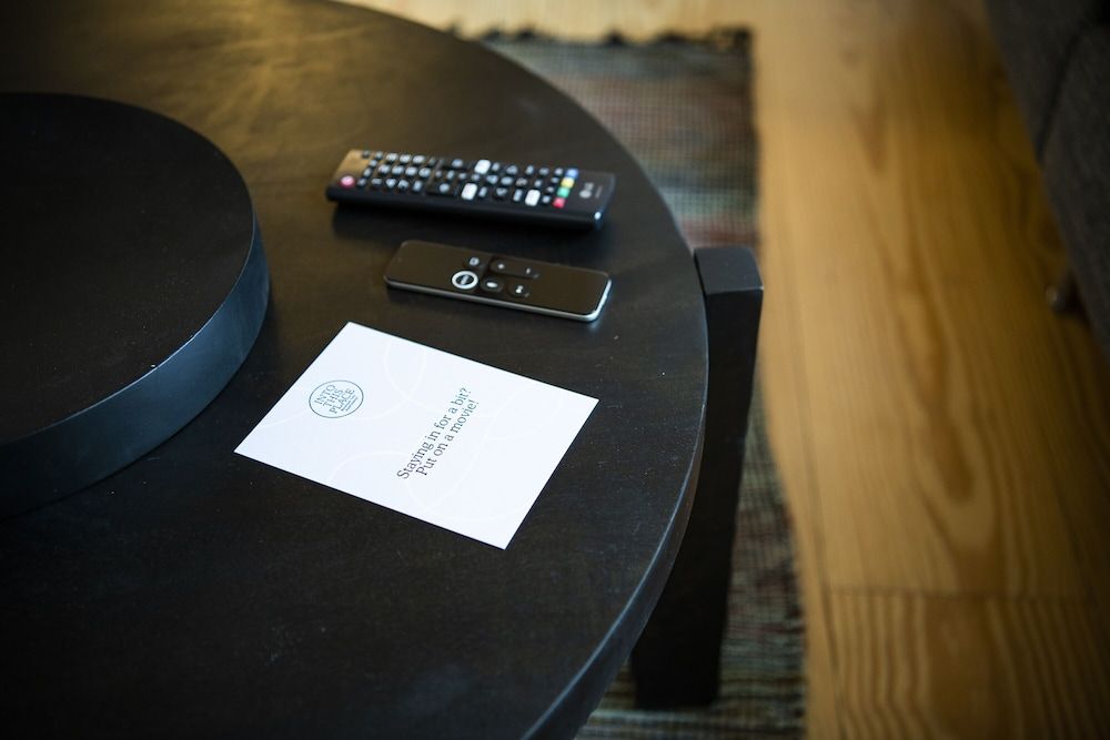 Town Hall Penthouse by Daniel&Jacob’s Superior Penthouse 53