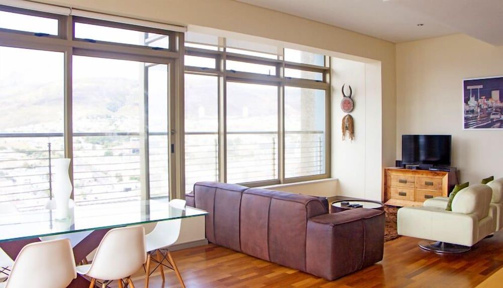 ITC Hospitality Group Penthouse 2 Bedrooms Cartwright s Corner City Penthouse 14