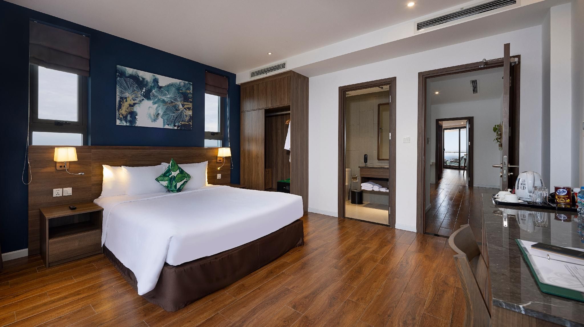 Family Suite (2 bedrooms)