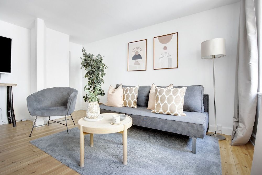 undefined Sanders Central - Cozy 1-bdr Apt in City Center 7