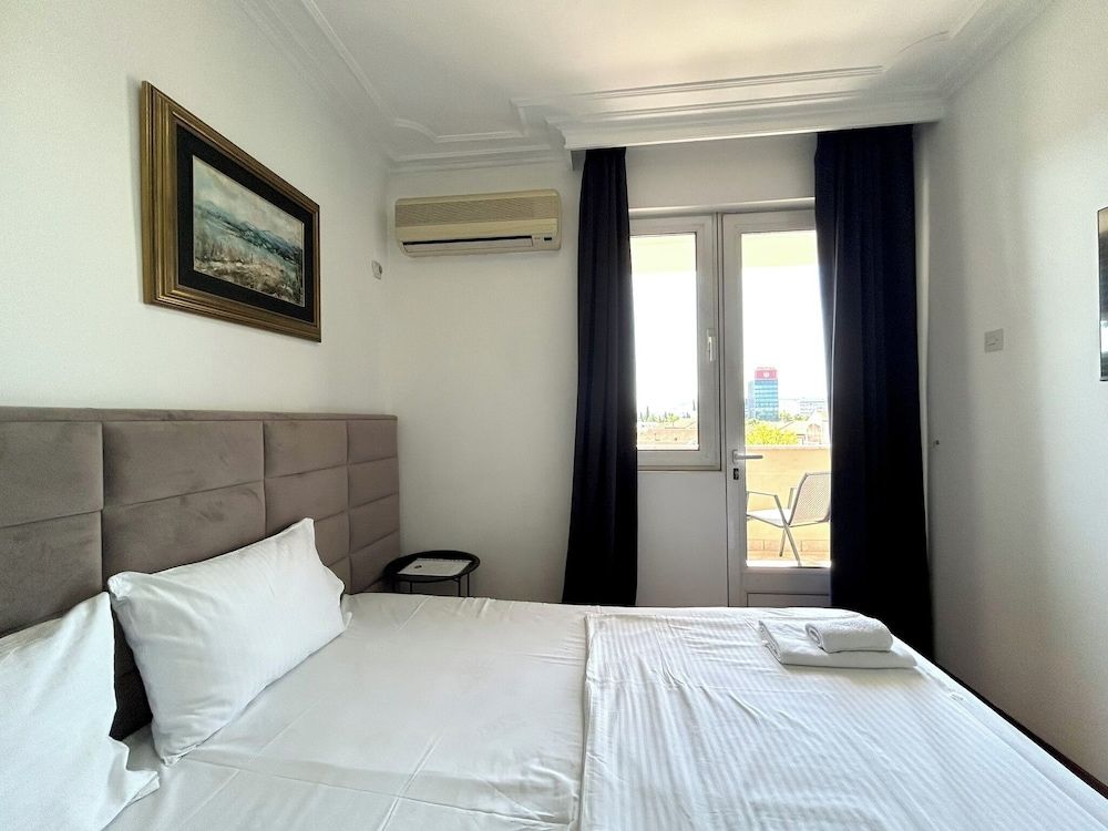 Hotel Bojatours Basic Double Room, City View 4