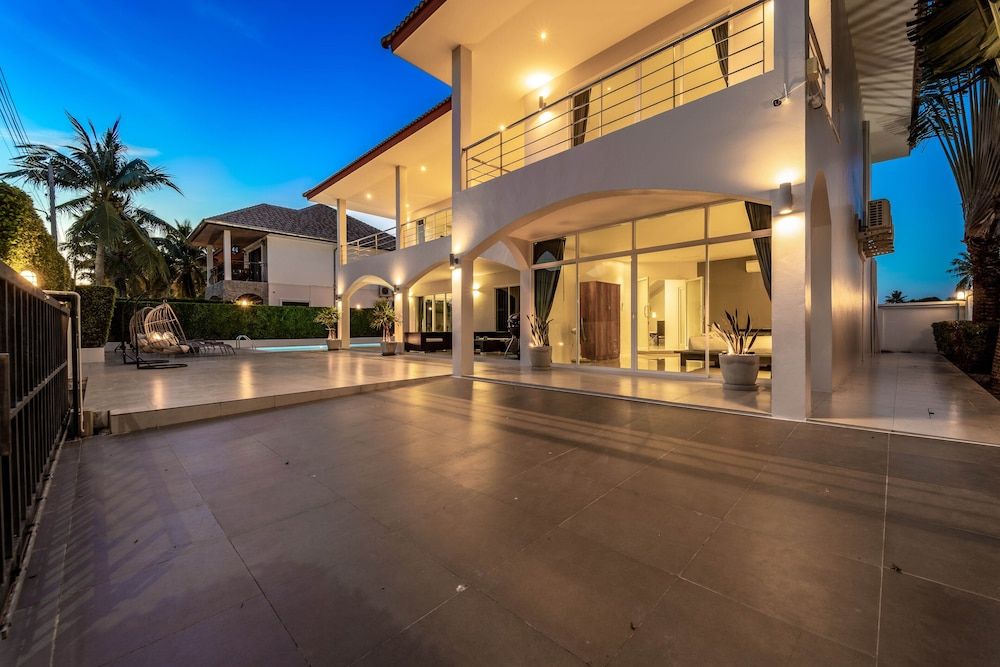 undefined Modern 4 Bedrooms Pool Villa - VY 8