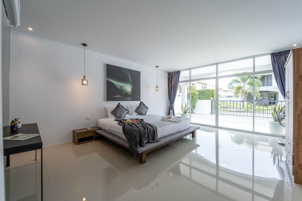 Modern 4 Bedrooms Pool Villa - VY Family Villa 8